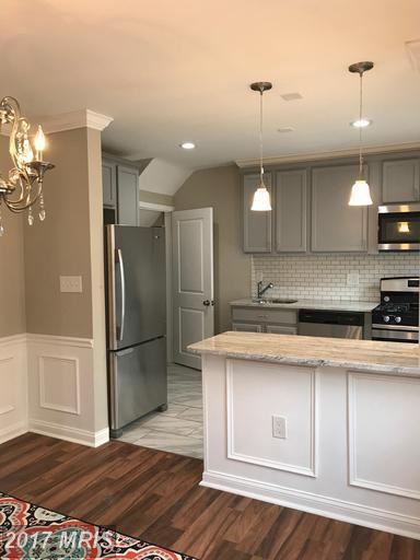 1441 Walker Ave - Photo 3 of 30