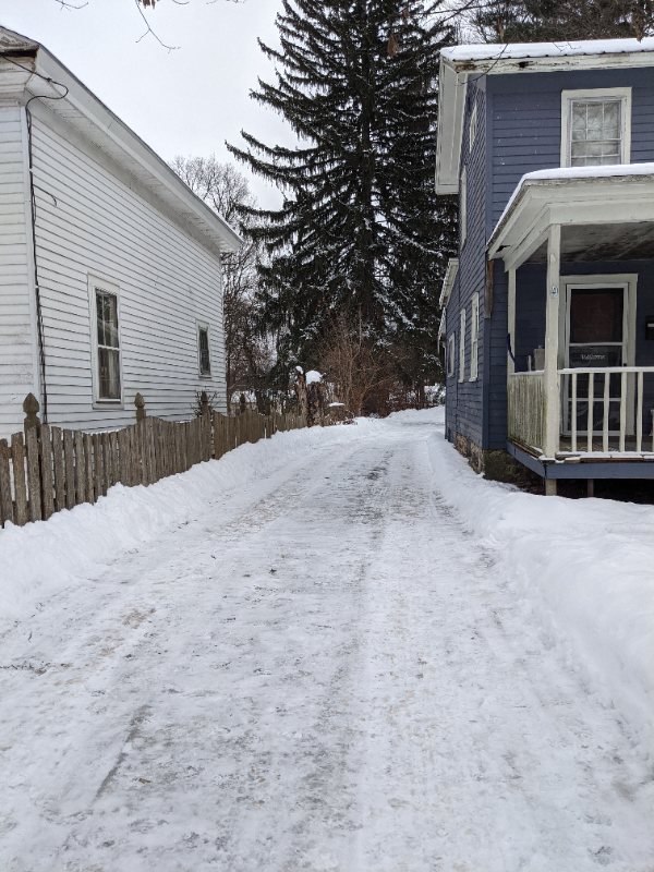 11 Seneca St #2 - Photo 2 of 32