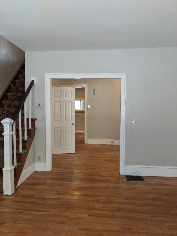 11 Seneca St #2 - Photo 3 of 32