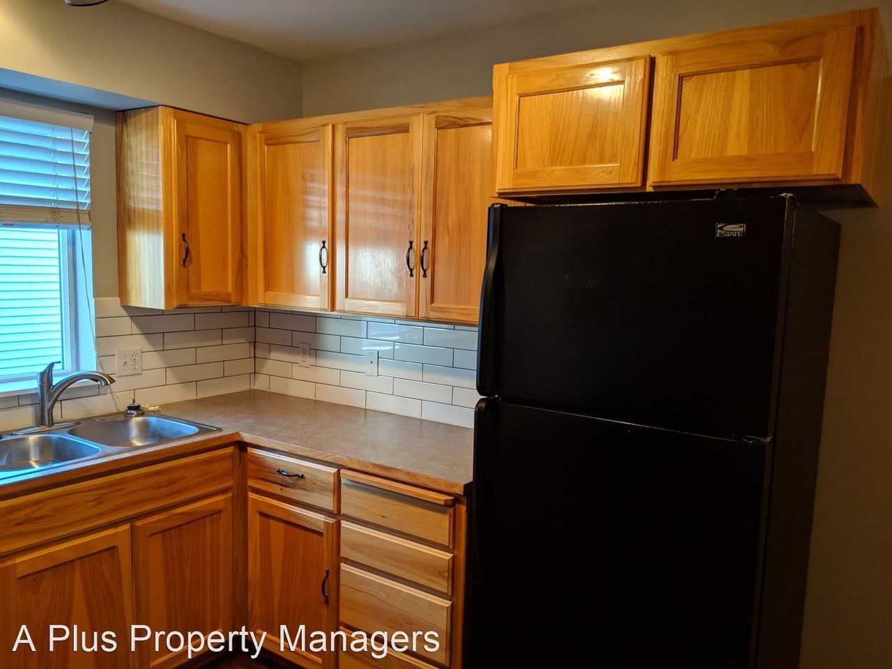 723 E. Whispering Pines - Photo 3 of 10