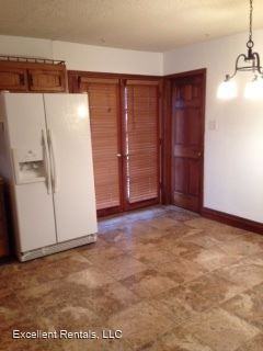 7132 Craig St - Photo 2 of 5