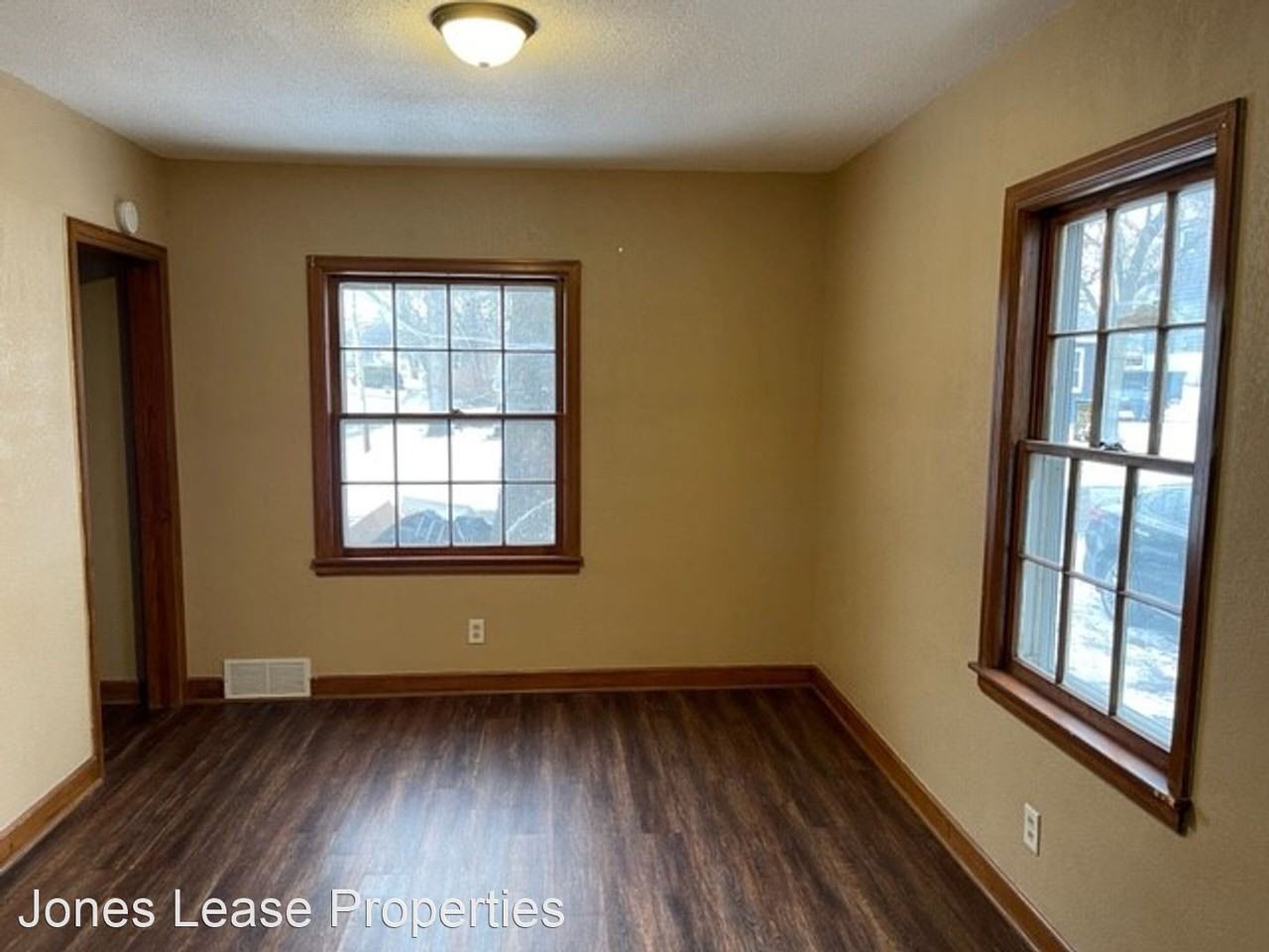 2320 22 1/2 Ave - Photo 3 of 13