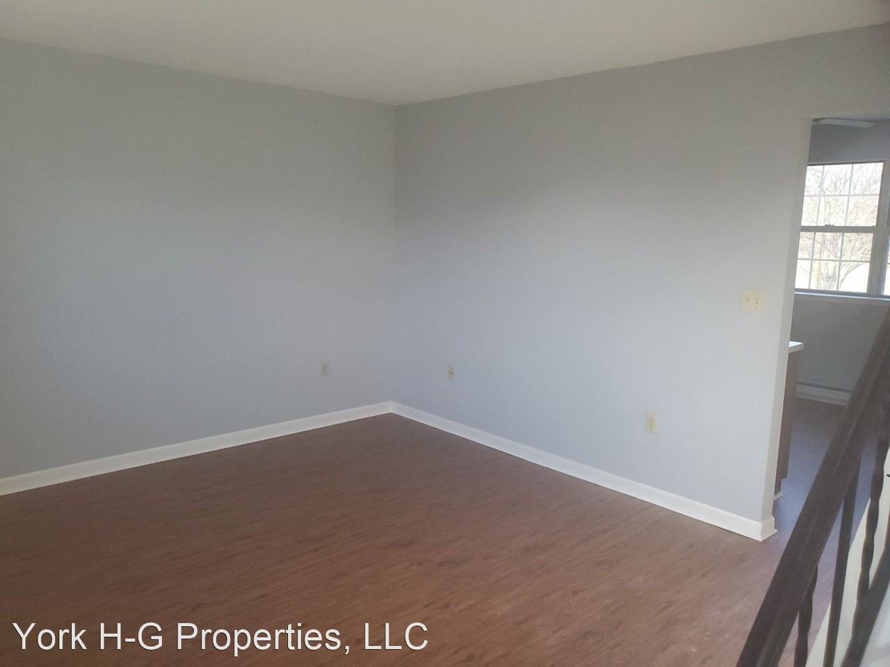 Pineview Drive - Photo 3 of 10