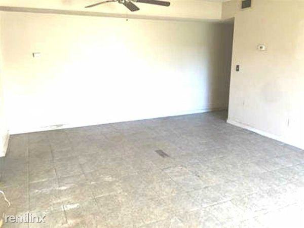 10714 Royal Palm Blvd - Photo 2 of 4