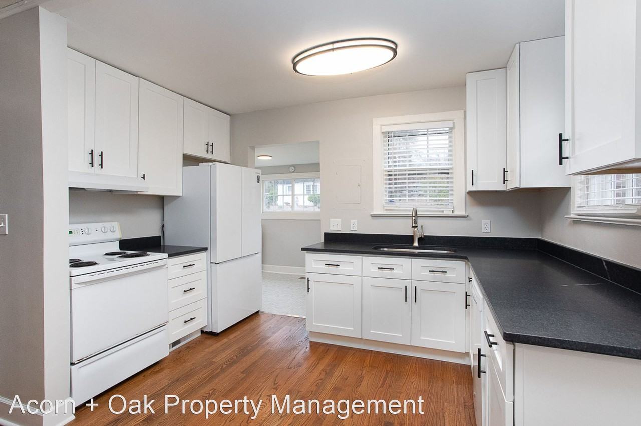 1925 Washington St - Photo 2 of 13