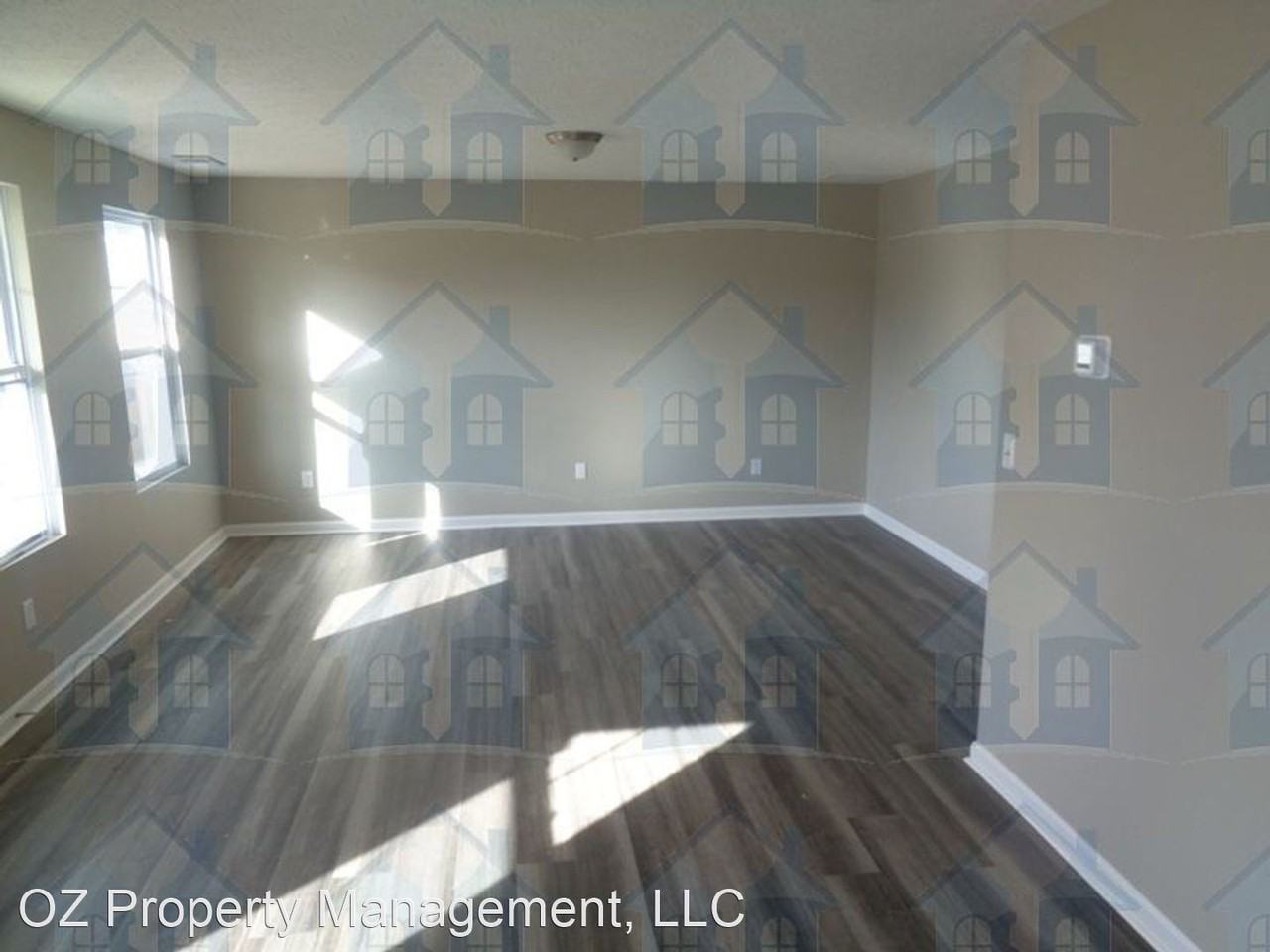 482 W Kemper Rd - Photo 3 of 14