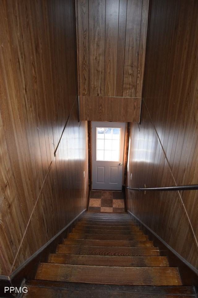 910 West 3rd Street - Photo 2 of 11