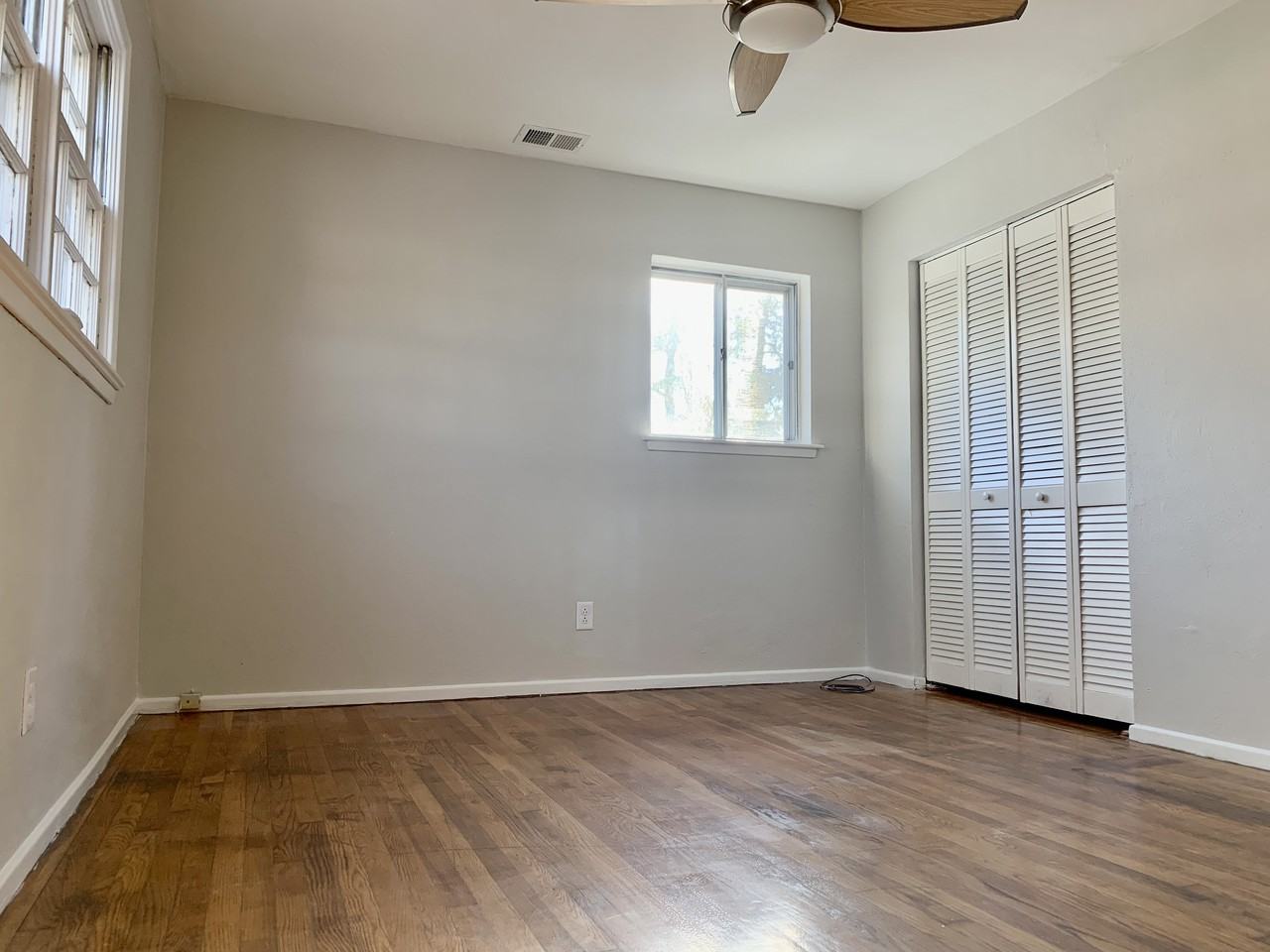 143 Hill Prince Rd - Photo 3 of 24