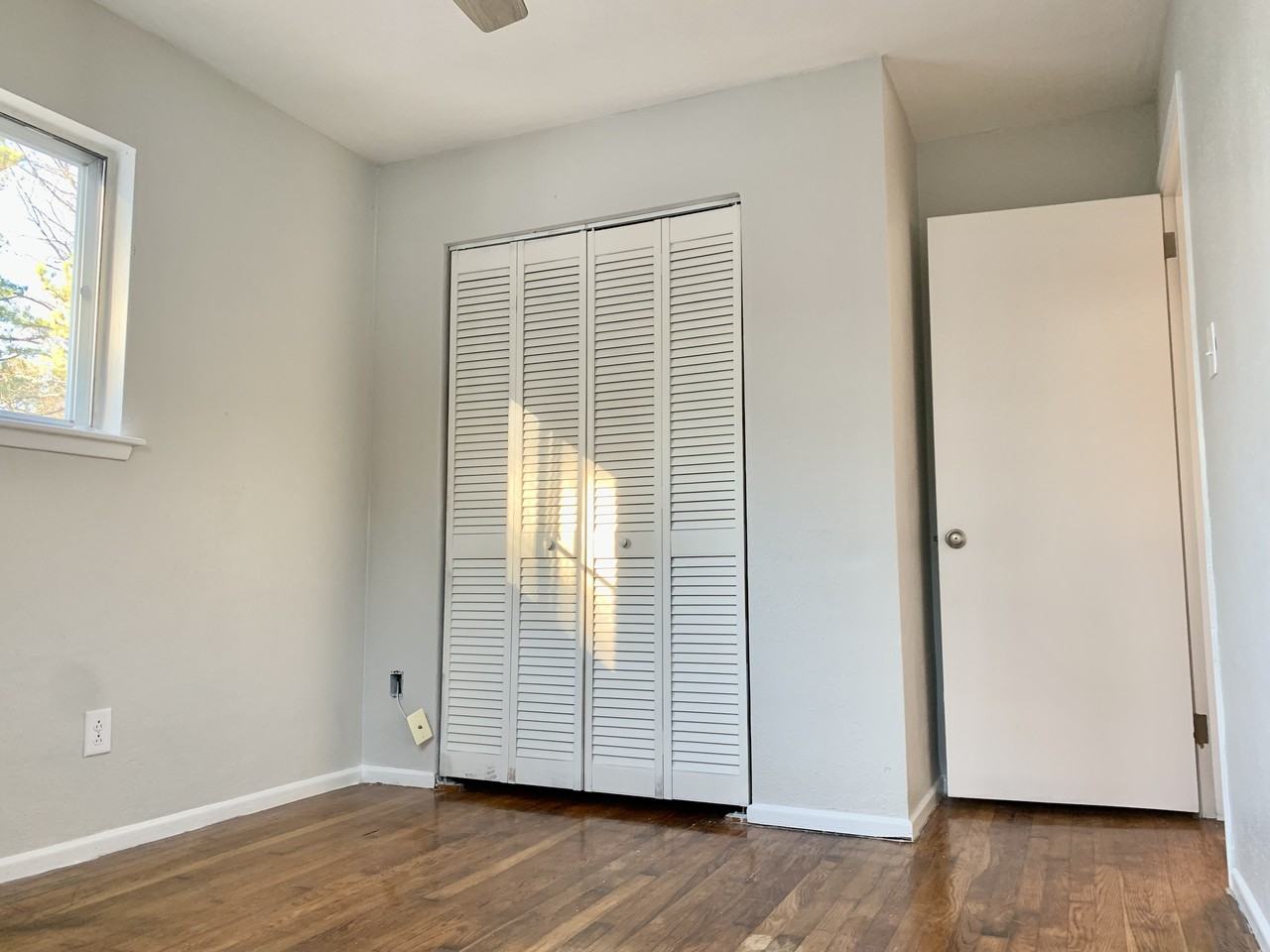 143 Hill Prince Rd - Photo 5 of 24