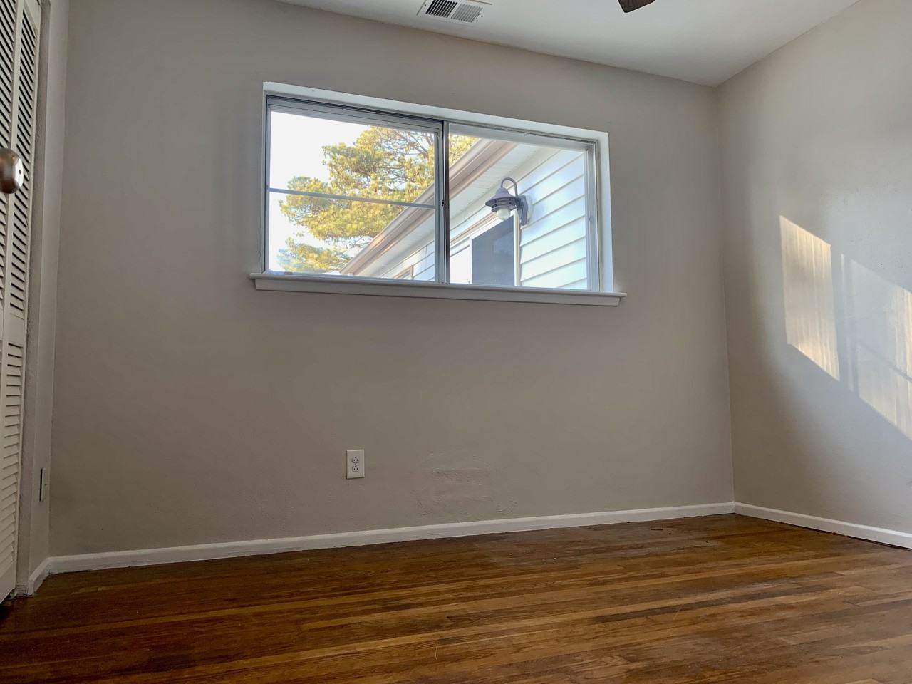 143 Hill Prince Rd - Photo 7 of 24