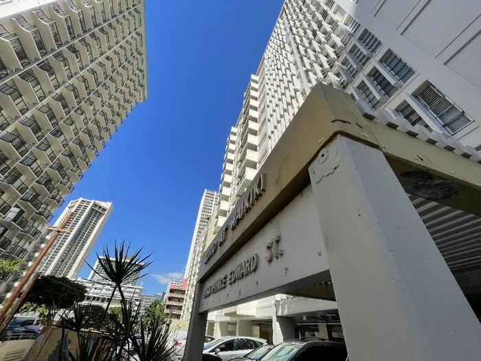 2464 Prince Edward St #618