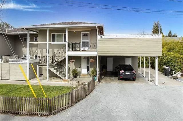 824 Fremont St - Photo 2 of 19