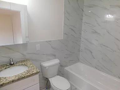 188 Custer Ave - Photo 2 of 8