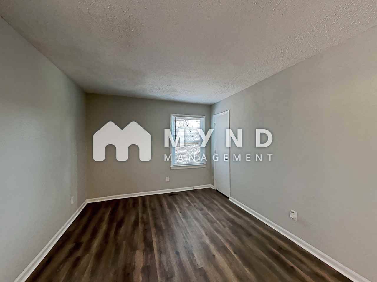 5424 Two Moons Dr - Photo 2 of 8