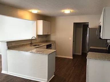 5653 Appaloosa Cir - Photo 3 of 10