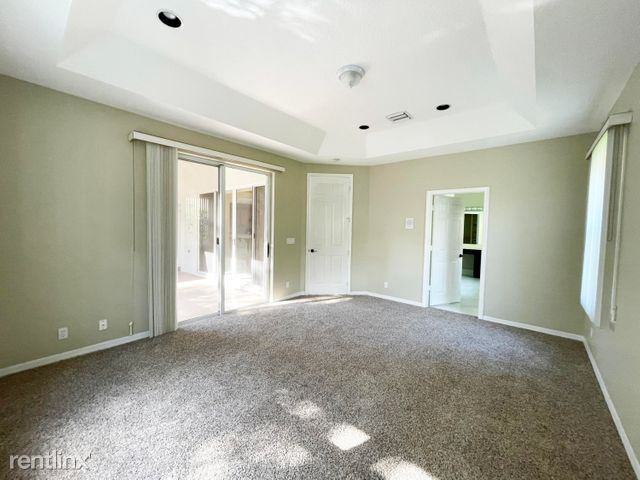 12310 Riverfalls Ct - Photo 3 of 5