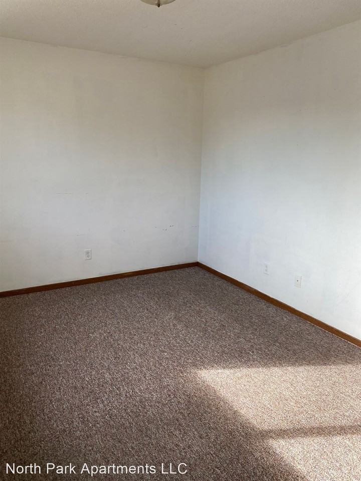 North Park Apartments 1724 E Milwaukee Ave, Storm Lake, IA 50588 Zumper