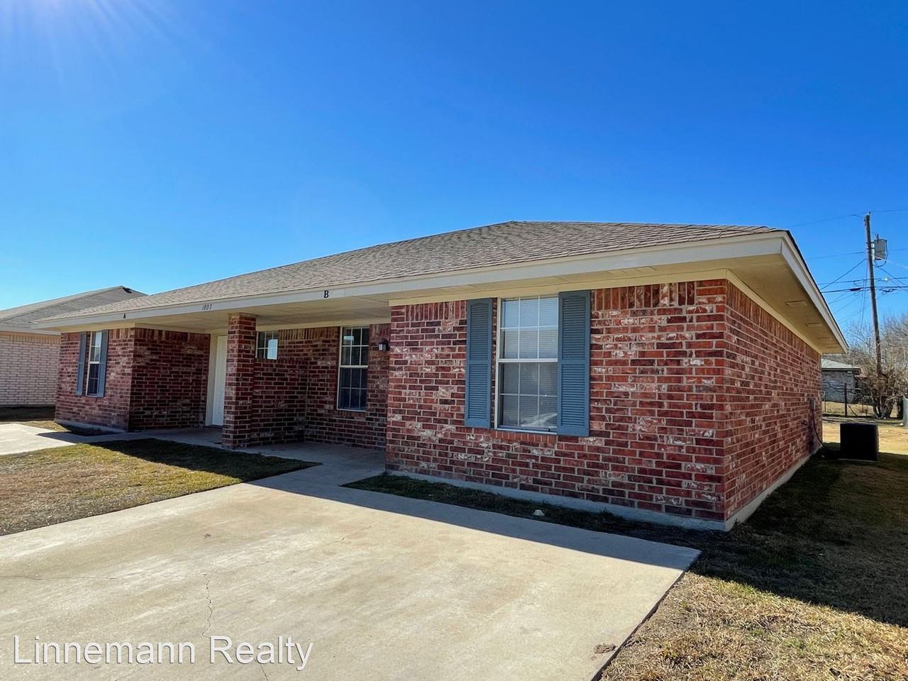 1807 Windward Drive - Photo 2 of 14