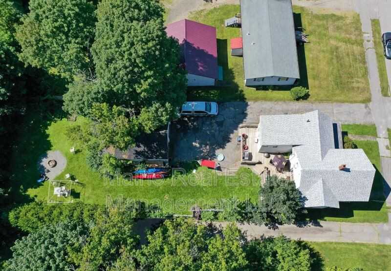 78 7th St - Photo 3 of 22