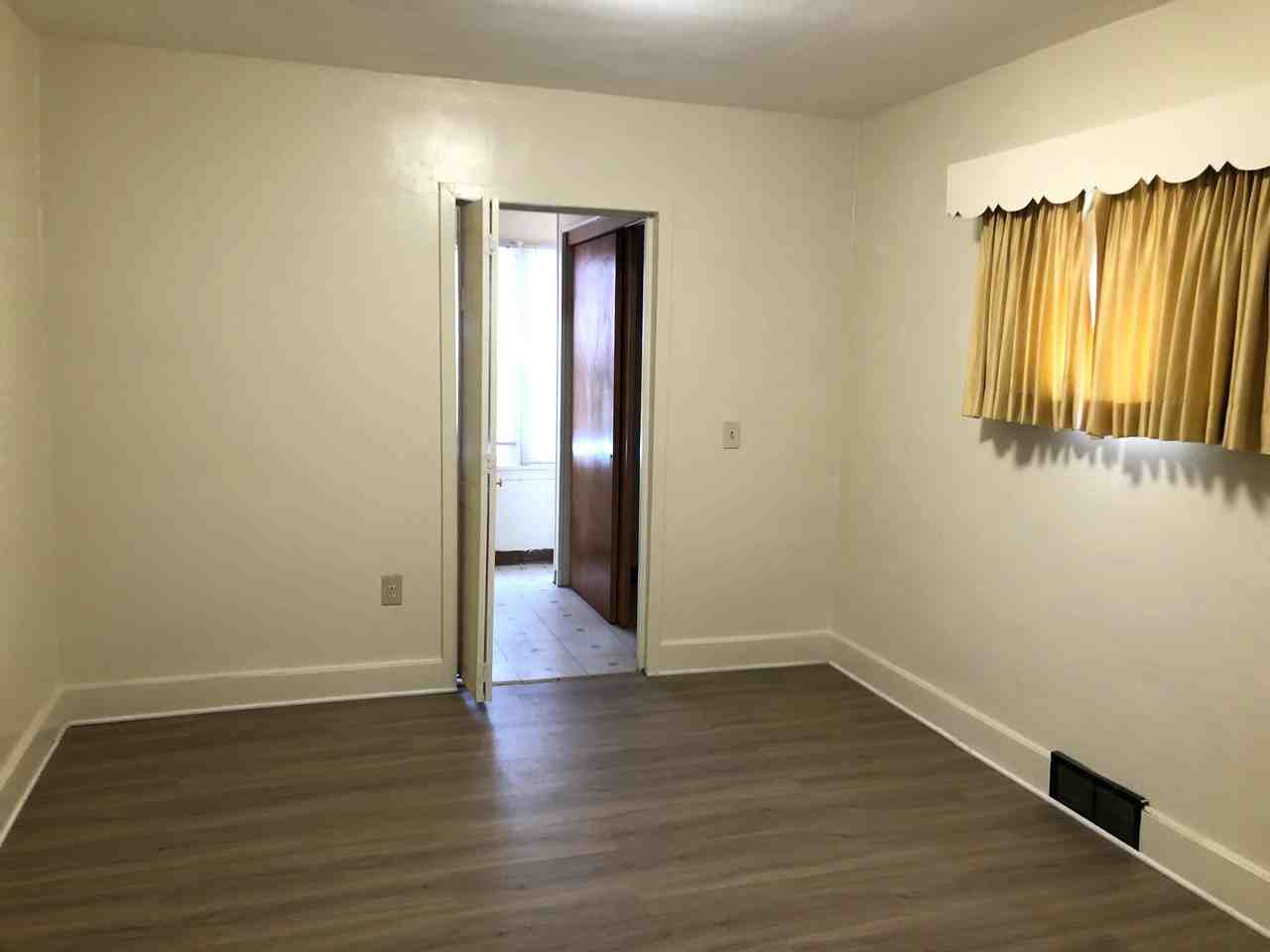 25 Westview Terrace - Photo 3 of 11