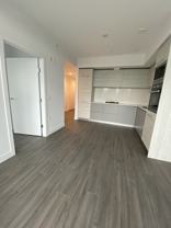 523 King Edward Ave W - Photo 1 of 1