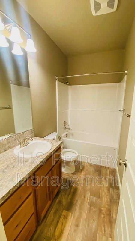 3907 Charleston Ln - Photo 5 of 20