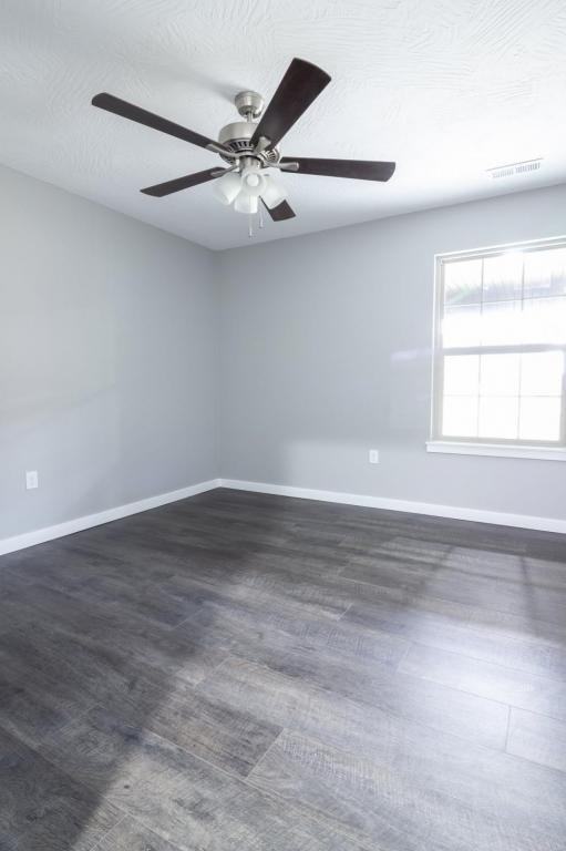 2850 E Stanford St - Photo 7 of 17