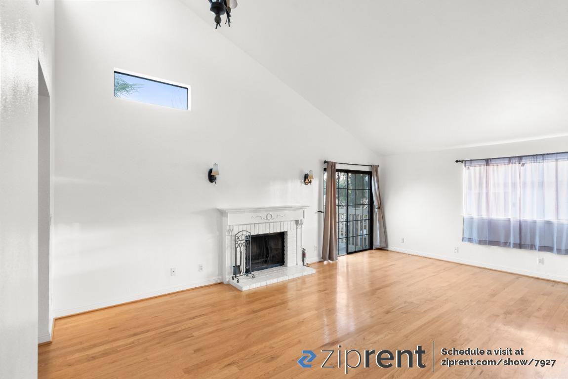 820 Cedar St #B - Photo 2 of 19