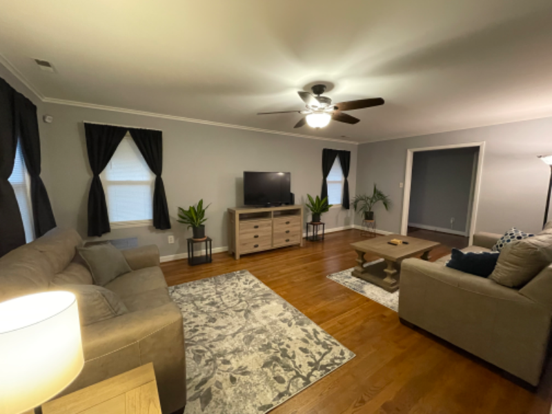 219 Lakewood Dr #3 - Photo 4 of 11