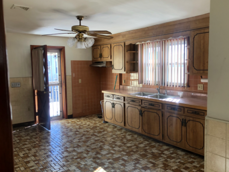 2048 East Main Street - Photo 4 of 13