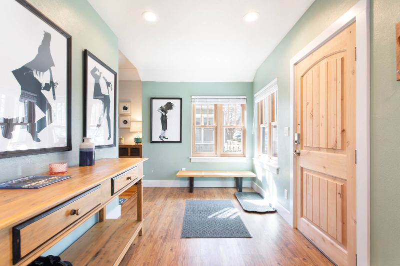 2542 Pine St - Photo 2 of 15