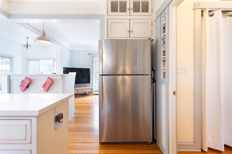 2542 Pine St - Photo 6 of 15