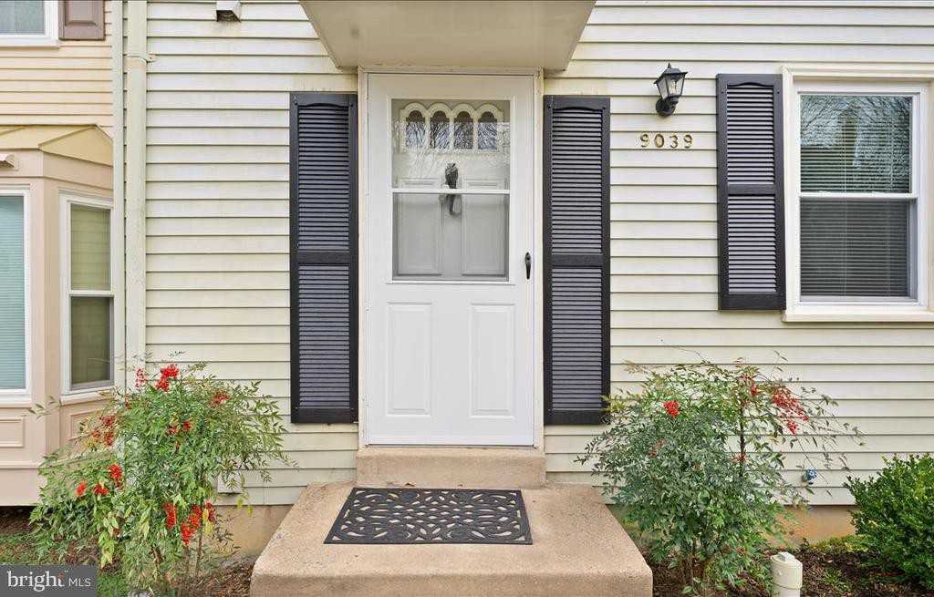 9039 Piney Grove Dr - Photo 2 of 39