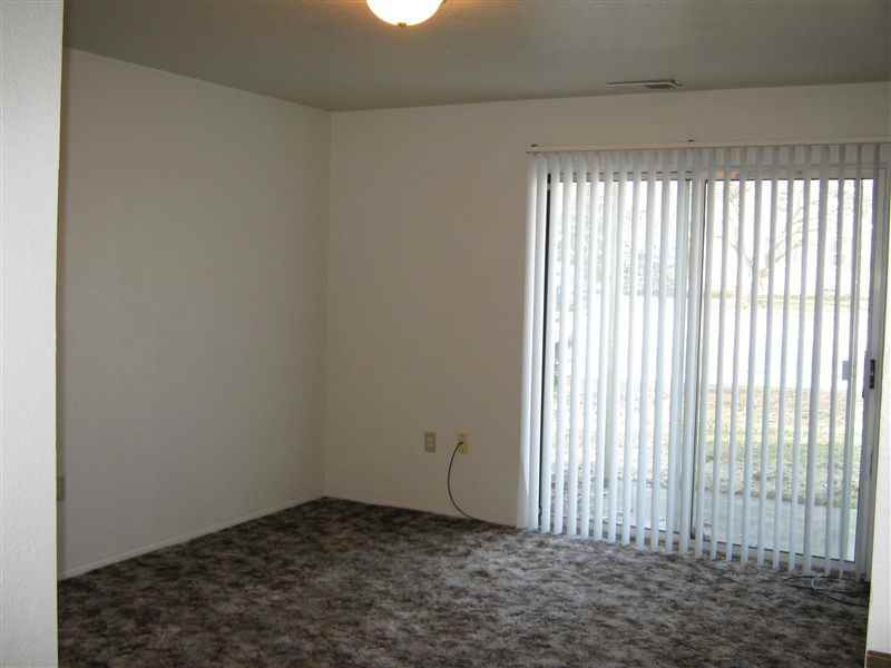 Okuniewski Apartments - 2909 W Michigan Avenue LLC - Photo 3 of 17