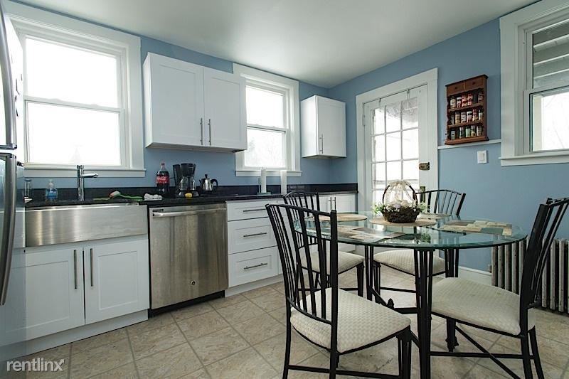 38 Cherry St - Photo 3 of 7