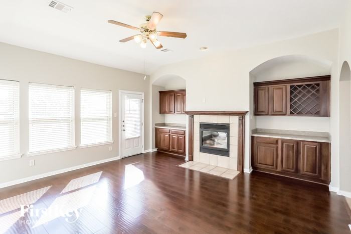 7502 San Carlos Dr - Photo 3 of 15