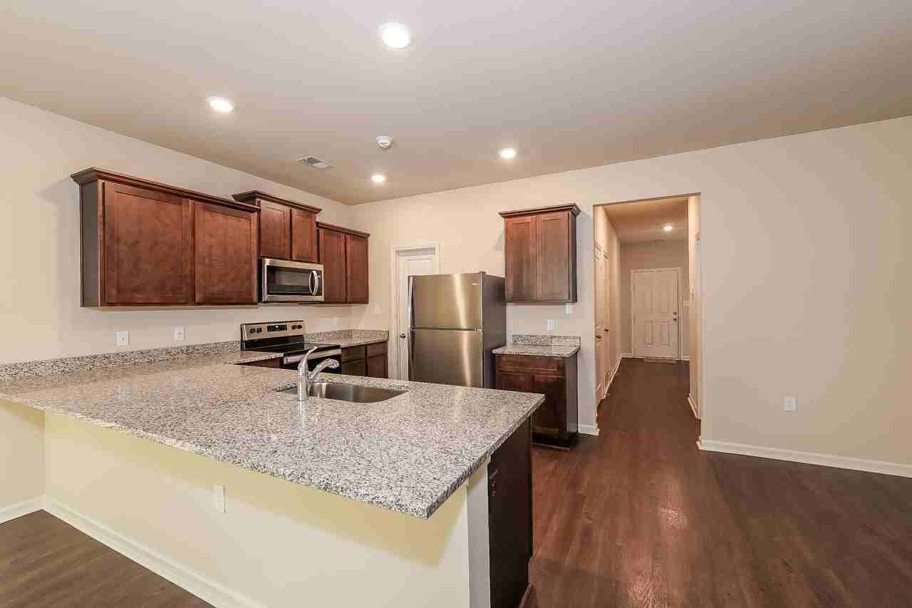 6340 Rainbow Row - Photo 3 of 11