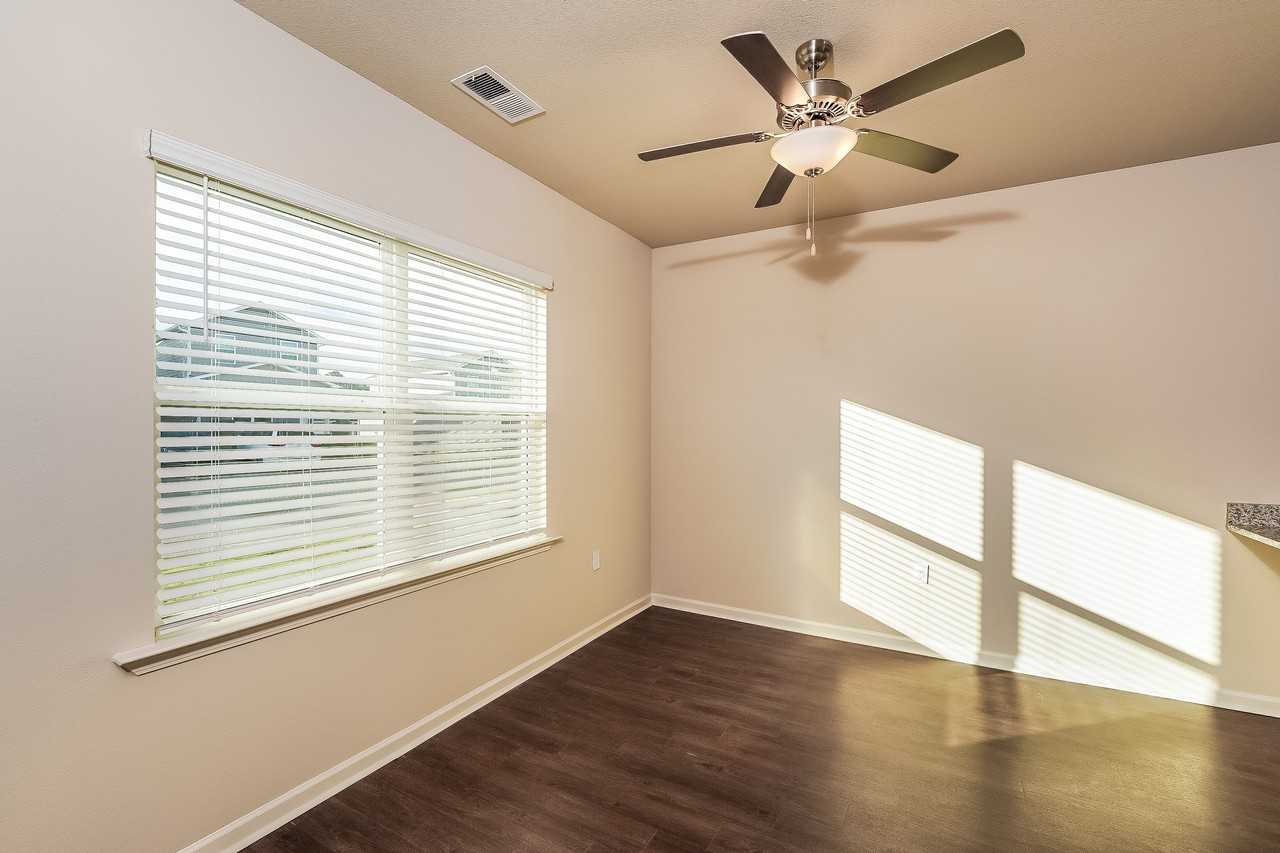 6340 Rainbow Row - Photo 5 of 11