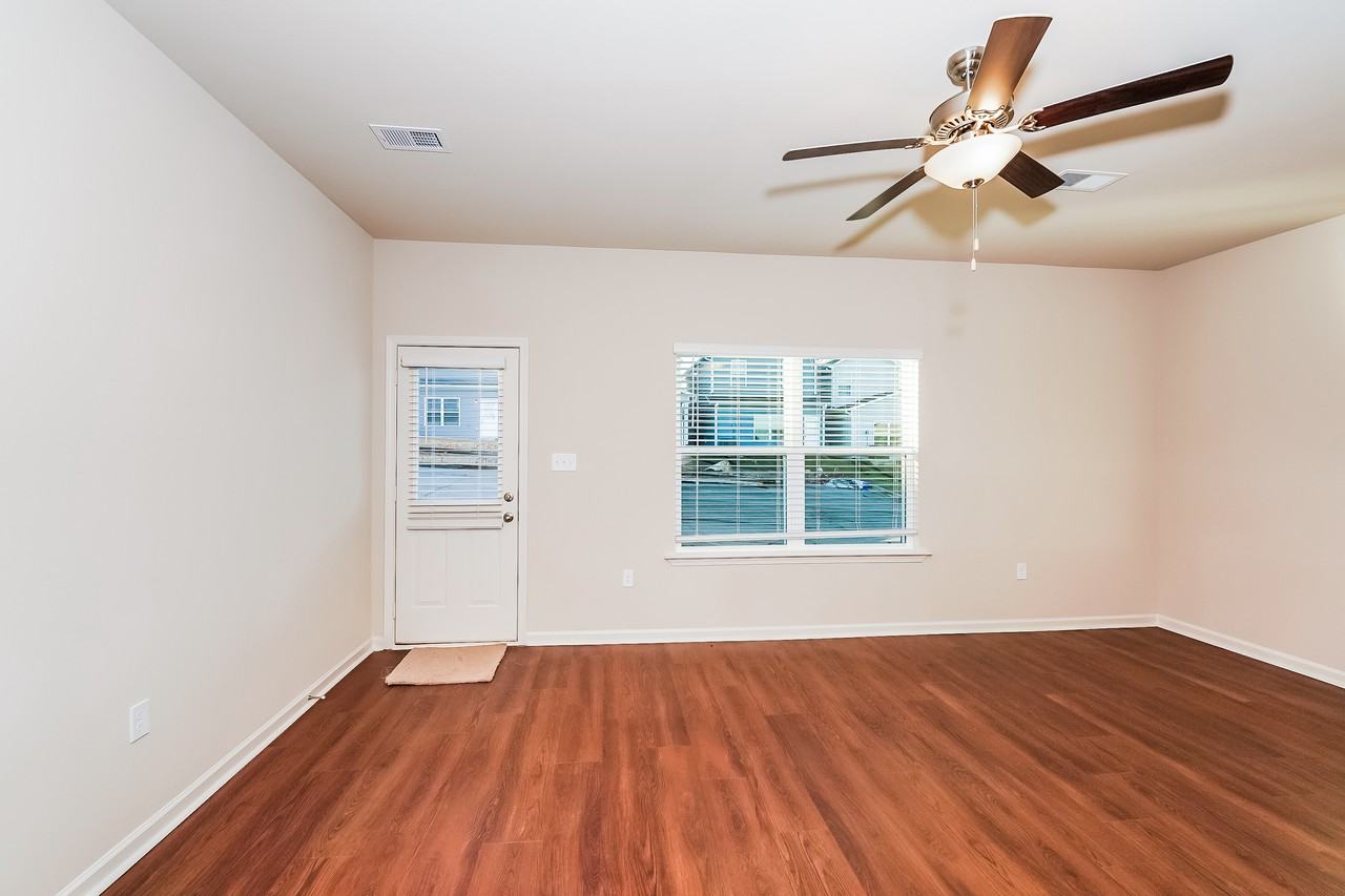 6365 Rainbow Row - Photo 5 of 15