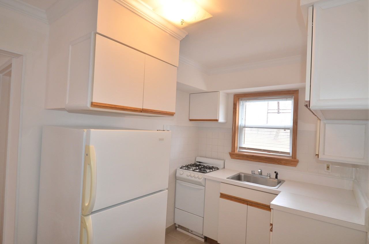 609 Newman Pl - Photo 2 of 5