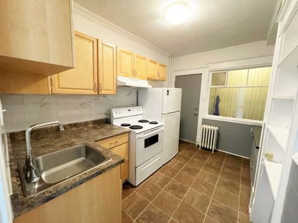 45 Pitt St #3A - Photo 4 of 12