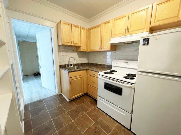 45 Pitt St #3A - Photo 6 of 12