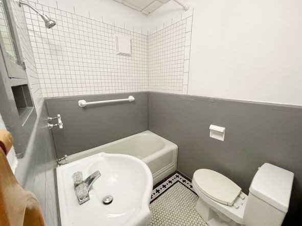 45 Pitt St #3A - Photo 7 of 12