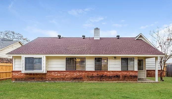 3300 Fairview Drive - Photo 2 of 9
