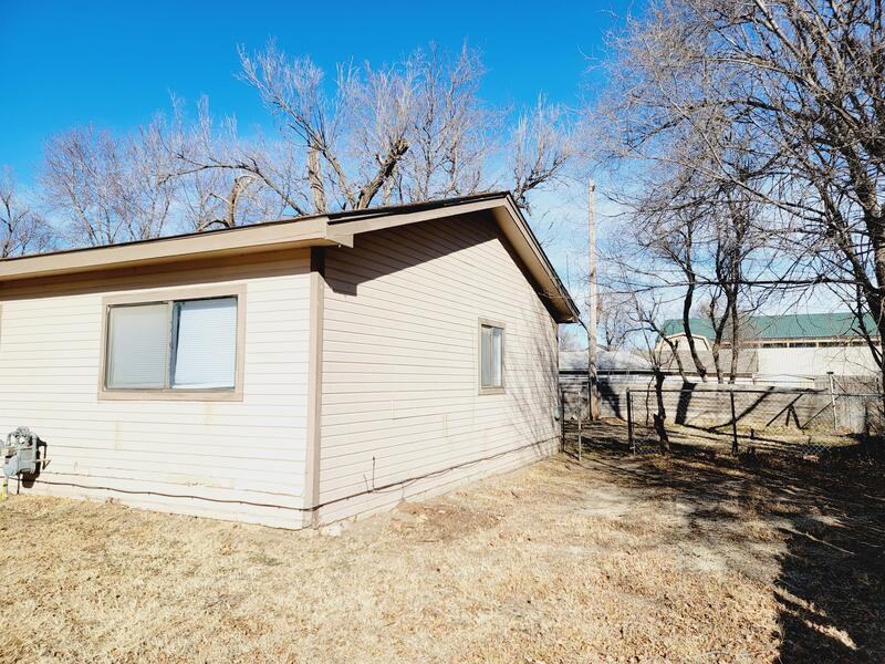 5024 W Newell St - Photo 2 of 17