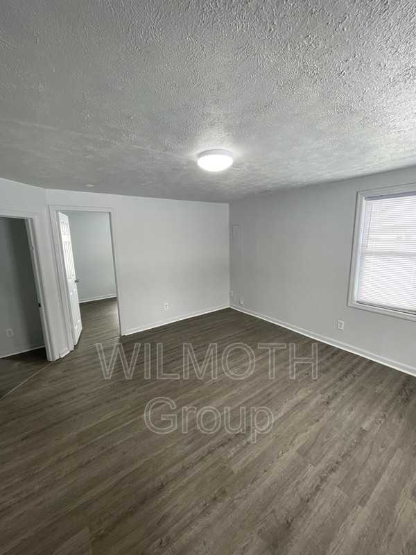 903 South Ave - Photo 2 of 7
