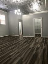 1824 W 46th St #1F - Photo 1 of 1