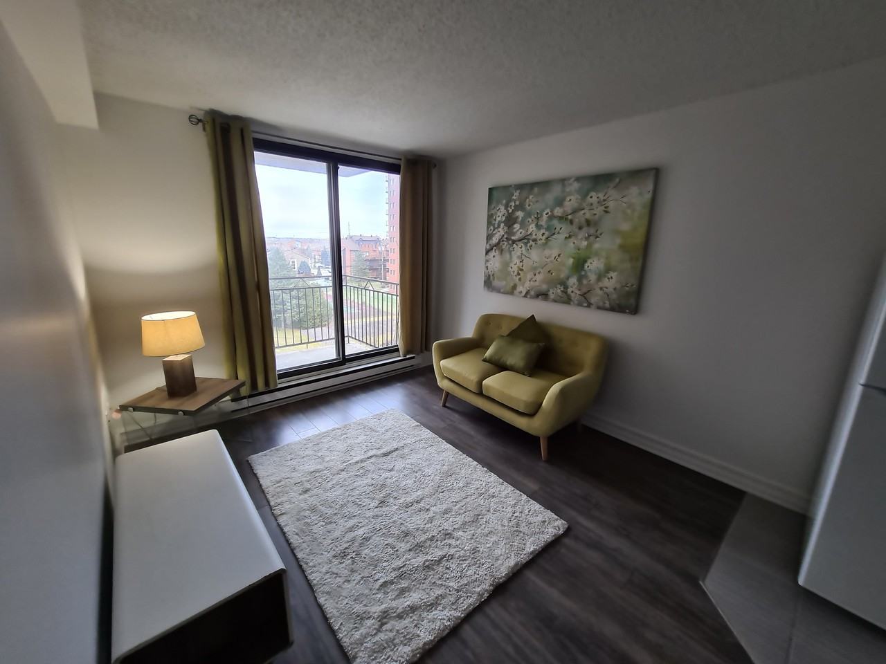 6880 Gouin - Photo 2 of 5