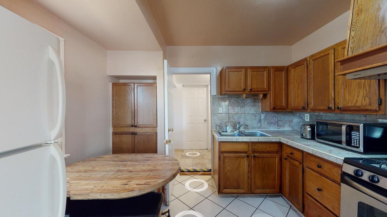 170 E Arbor St - Photo 2 of 15