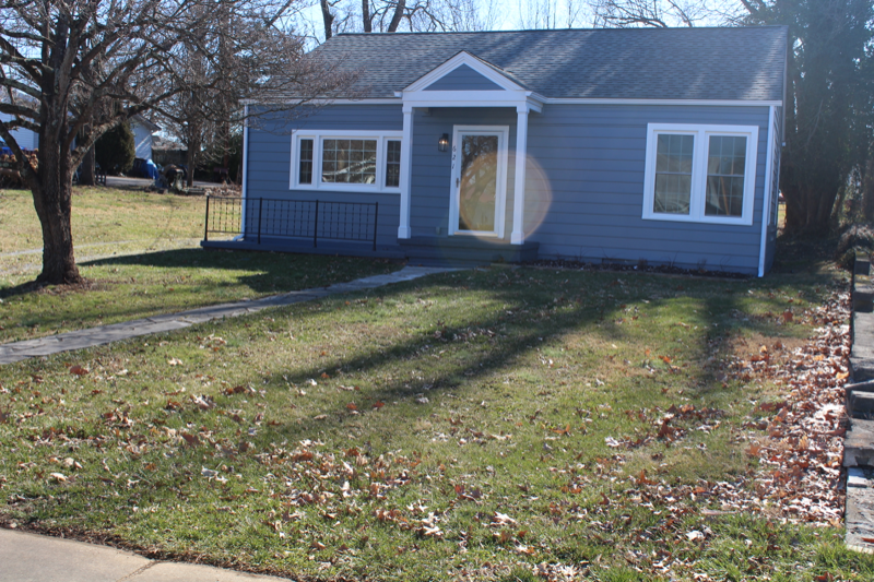 621 Lamont St, Johnson City, TN 37604 3 Bedroom House for 1,495/month